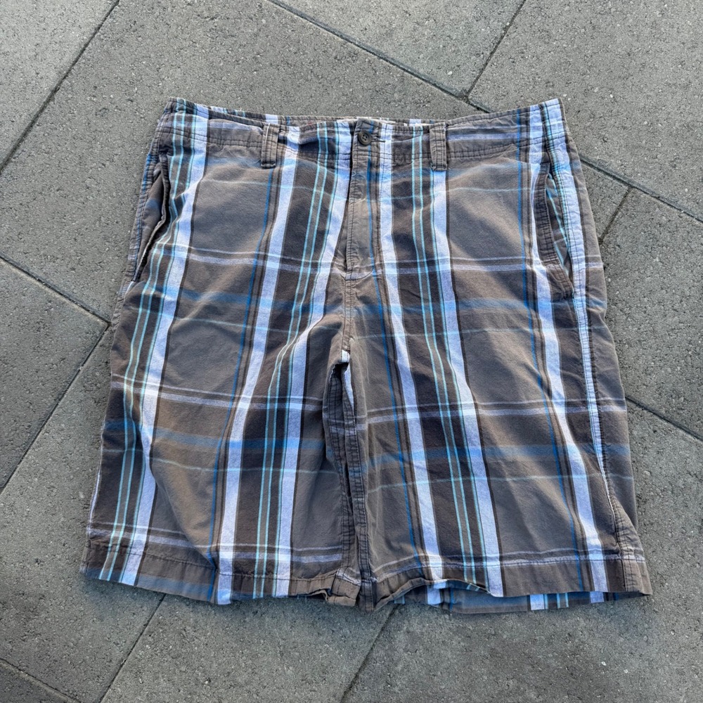 Mossimo Supply Co Mens Plaid Shorts Size 38 Grey Blue White Flat Front Casual